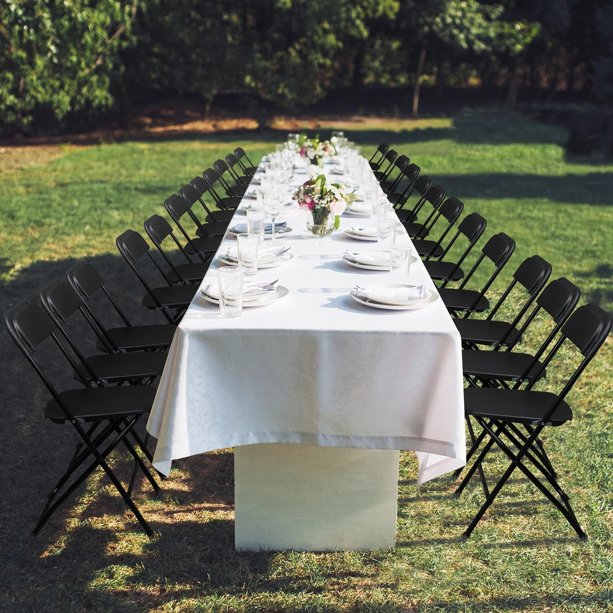10 Pack Black Plastic Folding Chairs E364558